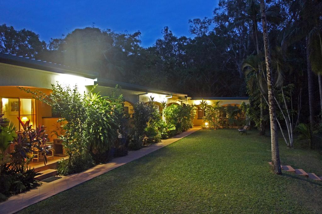 Villa Marine Holiday Apartments Cairns Yorkeys Knob Kültér fotó