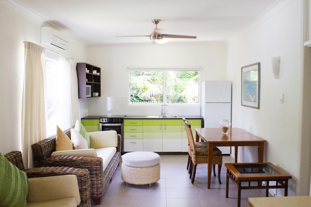 Villa Marine Holiday Apartments Cairns Yorkeys Knob Kültér fotó